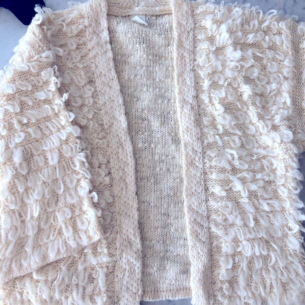 Anthroplogie.  Akemi + Kin cardigan - Picture 5 of 7